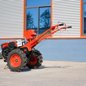 Les <span class=keywords><strong>prix</strong></span> d'usine marchent derrière les tracteurs. Les tracteurs <span class=keywords><strong>à</strong></span> 2 roues et les tondeuses <span class=keywords><strong>à</strong></span> gazon <span class=keywords><strong>à</strong></span> fléaux sont utilisés pour les tracteurs <span class=keywords><strong>à</strong></span> rouleaux agricoles - Product Image 3