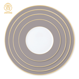 Service <span class=keywords><strong>de</strong></span> table en porcelaine fine minimaliste <span class=keywords><strong>gris</strong></span> foncé, 4 pièces, ensemble <span class=keywords><strong>de</strong></span> <span class=keywords><strong>vaisselle</strong></span> <span class=keywords><strong>de</strong></span> luxe, assiettes en céramique, chargeur <span class=keywords><strong>de</strong></span> mariage, ensembles <span class=keywords><strong>de</strong></span> <span class=keywords><strong>vaisselle</strong></span> - Product Image 2