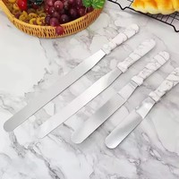 Grattoir à glaçage en acier inoxydable avec poignée en plastique marbrée Spatule de cuisson pour gâteau plus lisse pour la pâtisserie