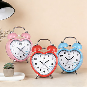 Reloj <span class=keywords><strong>Despertador</strong></span> de Escritorio con Forma de Corazón de Cuarzo para Niños, Reloj <span class=keywords><strong>Despertador</strong></span> Mini Silencioso Ultrafuerte - Product Image 1