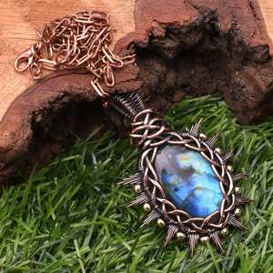 Pendentif Labradorite en argent sterling avec lunette plaquée or collier fait main en fil de cuivre et chaîne en cuivre - Product Image 3