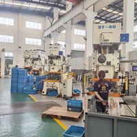 Presse mécanique à cadre en C pour le poinçonnage de quincaillerie métallique, le marquage de tôles et la construction