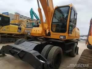 Pelle pelleteuse multifonction sur chenilles originale de la Corée Hyundai 210 à haut rendement Hyundai en bon état en vente - Product Image 4