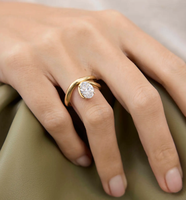 Bagues élégantes pour femmes en laiton de haute qualité, plaqué or 18 carats, avec double bande unique et zircon cubique ovale serti, bijoux de mode