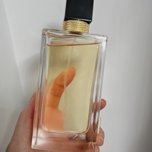 Eau de Parfum para Mujer Fuqi con Notas Florales, Disobediencia es Libertad, Fragancia de Larga Duración - Product Image 1