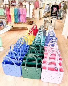 2024 Wholesale Custom Oversized Summer Tropical Eva Foam Shoulder Handbags Rubber Mesh Bogg Silicon Tote Beach Bags For Women