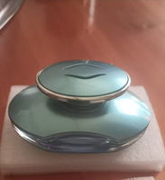 Diffuseur d'arômes pour voiture, purificateur d'air, flacon de parfum en verre de luxe, rafraîchisseur d'air pour tableau de bord de véhicule