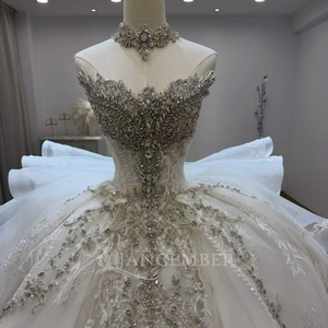 Lsjj143 Robe de mariée de luxe, style princesse, coupe cœur, bohème, longueur ras du sol, avec traîne chapelle, brodée, richement perlée, en dentelle, à plusieurs couches - Product Image 5
