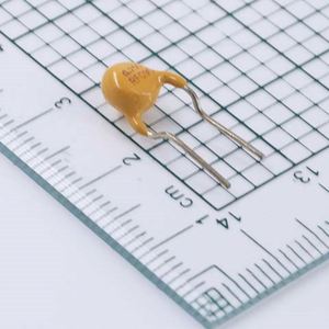 Factory Direct A250-090 DIP Fuses Resettable Fuses PPTC 90mA -40-+85C 250V 3A - Product Image 1