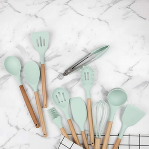 Juego de utensilios de cocina ecológicos de 12 piezas con mangos de madera, aptos para lavavajillas, de silicona, para cocina, Peiyong China - Product Image 2