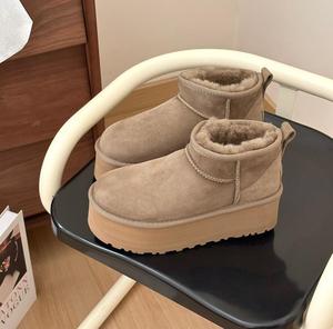 <span class=keywords><strong>Stivali</strong></span> da Neve <span class=keywords><strong>Invernali</strong></span> da <span class=keywords><strong>Donna</strong></span> Impermeabili e Caldi con Piattaforma Alta 5cm, Classici in Lana di Alta Qualità con Aumento di Altezza - Product Image 4