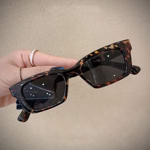 Gafas de Sol Cuadradas Pequeñas para Mujer, Estilo Personalizado, Patillas con Espejo Circular, Última Moda, Gafas de Lujo al por Mayor - Product Image 4