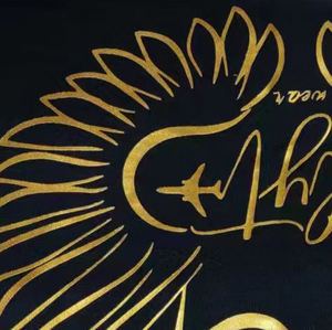 ओम 100% कपास यूनिसेक्स सादे टीशर्ट कस्टम लोगो गोल्डन प्रिंटिंग टी-शर्ट जोड़ी उच्च गुणवत्ता वाले पुरुषों टी शर्ट - Product Image 3