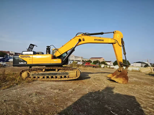 Excavadora Hidráulica Hyundai 520L-9VS Usada en Buen Estado, 52 Toneladas, Pocas Horas de Uso, Excelente Condición, Precio Excelente, Motor Cummins - Product Image 2