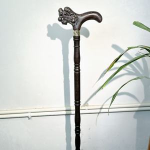 Canne en bois massif avec tête de dragon, en bois d'aile de poulet, antidérapante, pour personnes âgées, bâton de marche, bâton de randonnée, robuste et léger - Product Image 3