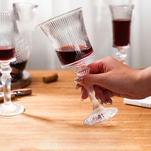 Vente flash Verre à vin rouge et à champagne vintage minimaliste côtelé pour les mariages - Product Image 2