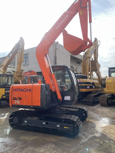 Mini-excavatrice sur chenilles Hitachi ZX70 d'occasion avec moteur Hitachi, capacité de la benne de 0,3 m³, 7 tonnes, origine Japon, à Shanghai, Chine - Product Image 2