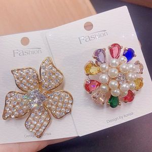 Broche de luxe plaquée or cuivre, lot mixte, mode coréenne, boucle pour foulard en soie, strass en cristal, fleur en fausses perles, pour soirée - Product Image 3