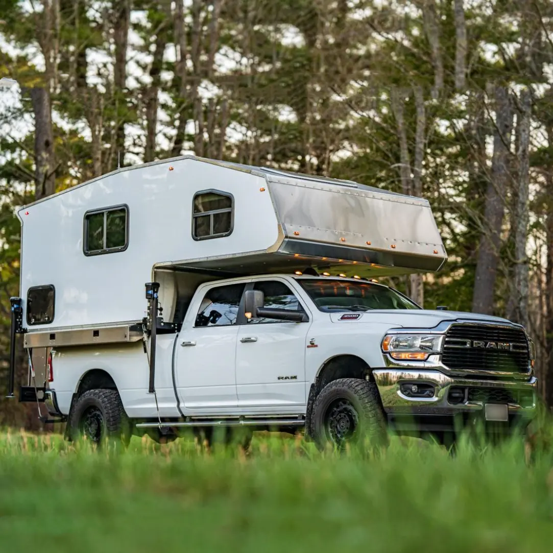 2024 ecocampo di medie dimensioni camion Camper leggero con bagno pronto a spedire Camper per la vendita