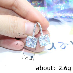 Boucles d'oreilles en or blanc avec diamants taille coussin, couleur D naturelle, certifiées GIA, style classique, bijoux de fiançailles pour femme - Product Image 6