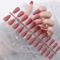 Nouvelles Faux Ongles Acryliques à Pointe Noire 24 Ballerina, Prix Bas, Longueur Moyenne, à Coller, Fini Mat Uni