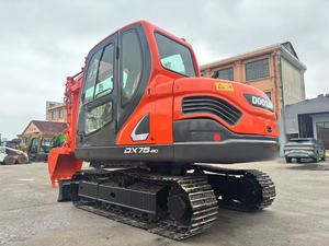 Marca Doosan DX75 Excavadora sobre orugas de 7 toneladas Segunda mano 95% Nueva condición Precio bajo Características originales americanas Núcleo del motor - Product Image 3