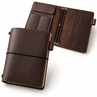 Carnet personnalisé A6 rechargeable avec couverture en cuir, monogramme personnalisé, journal de voyage avec boucle pour stylo et poches