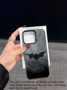 เคสโทรศัพท์ <span class=keywords><strong>iPhone</strong></span> 16 15 14 Pro Max แบบกระจกแตกสไตล์เท่ๆ <span class=keywords><strong>ราคา</strong></span>โรงงาน พร้อมหน้าต่างกล้องขนาดใหญ่ ป้องกันกล้องได้ดี ดีไซน์มินิมอลสีดำ - Product Image 2