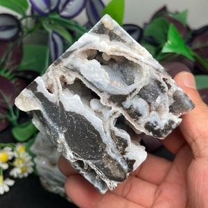 Vente en gros de sphalerite naturelle de style bohème pour la guérison spirituelle, tendance de la mode pour la décoration intérieure unique, cadeaux de vacances, pierre - Product Image 4