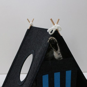 Prix de gros Nid pour chat petit triangle Tente de <span class=keywords><strong>lit</strong></span> confortable en feutre pour animaux de compagnie amovible pour dormir Boîte emballée - Product Image 5