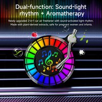 Diffuseur d'arômes pour voiture en forme de gramophone, lumière rythmique RGB activée par le son, clip de parfum pour grille d'aération automobile
