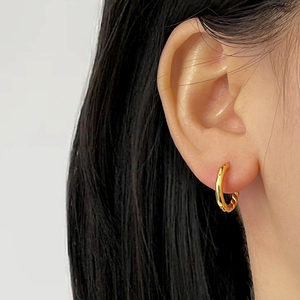 Pendientes de Aro Huggie Lisos con Forma de Media Espiral Chapados en Oro de 18K para Mujer, Gran Venta 2026 - Product Image 4