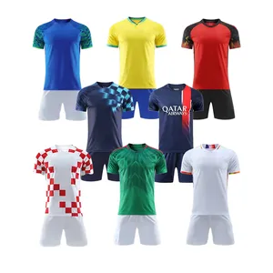 24/24 nouveau sesaon vêtements d'entraînement maillot de football en gros hommes maillot de football nouvelle équipe de club ensemble d'uniformes de football