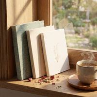 Boîte à bibelots en forme de livre à imprimé floral doré doux, lot de 3 boîtes à bijoux en forme de faux livre à texture lin