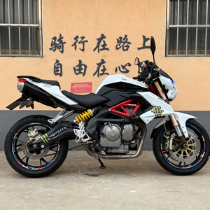 Motos d'occasion Benelli TNT <span class=keywords><strong>600</strong></span> 600cc 4 cylindres haute puissance, boîte de vitesses 6 rapports, freins à disque doubles, motos à essence - Product Image 3