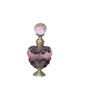 Botella de vidrio rosa con diseño floral pequeño retro para envasar aceites esenciales y perfumes. - Product Image 2