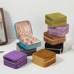 2024 Hot Sell Travel Portable Velvet Jewelry Organizer Square Small Jewelry Storage Box For Women Girls Earrings Ring Necklace