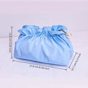 Bolsas Organizadoras de Cosméticos de Viaje para Mujer, Personalizadas al por Mayor, Portátiles, Resistentes al Agua, de Nailon, con Cierre de Perlas y Diseño Plegado en Forma de Nube - Product Image 6