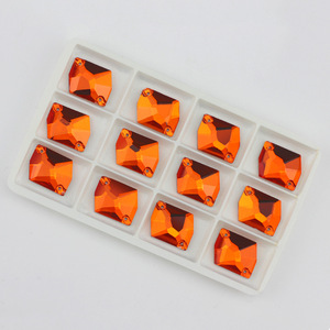 Coser en piedras de vidrio de colores rosa fuerte cósmico - Product Image 6