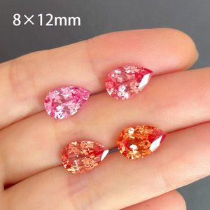 พลอยแซฟไฟร์พาราดชาทรงลูกแพร์ 3.7 กะรัต ผลิตในห้องปฏิบัติการ สีชมพู-ส้มไล่เฉด ตัดอย่างแม่นยำสำหรับการฝังในเครื่องประดับ - Product Image 2