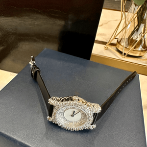 Reloj de Pulsera Mecánico para Mujer con Incrustaciones de Diamantes y Correa de Cuero Negra para Ocasiones Formales Chopards - Product Image 3
