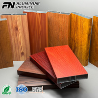Profils en aluminium à grain de bois décoratif, usinage CNC, profil en aluminium personnalisé pour fenêtre, porte, armoire, profil d'extrusion en aluminium