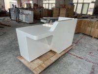 Comptoir de réception et de caisse en Corian avec dessus en marbre, éclairage LED au design classique, pour entreprises et hôtels