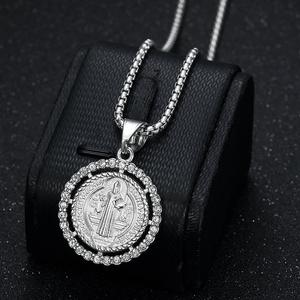 Venta al por mayor transfronteriza: Collar con colgante de exorcista de acero inoxidable chapado en oro, estilo hip-hop, de moda. - Product Image 2
