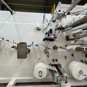 WD China New T Shape <strong>Baby</strong> <strong>Diapers</strong> <strong>Machine</strong> Full Servo Wood Pulp and Paper Product Making Machinery <strong>Diaper</strong> Making <strong>Machine</strong> Price - Product Image 2