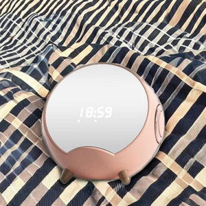 Haut-parleur portable étanche Q8 avec chargeur sans fil, réveil, utilisation en extérieur, charge rapide et batterie - Product Image 4