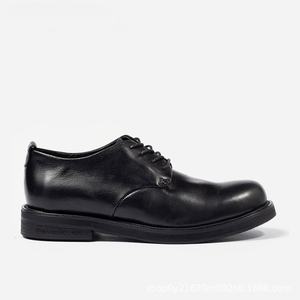Chaussures en cuir élégantes pour hommes, décontractées et formelles, en cuir de vache véritable, surface vernie brillante, mocassins - Product Image 6