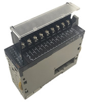 Controlador PLC original CJ1W-OC211 en oferta.