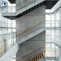 Moderne Freischwebende Gerade Treppe mit Edelstahl-Glasgeländern Massivholzstufen Minimalistisches Design für Villen