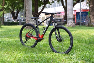 Bicicleta de Montaña 29er con Fibra de Carbono T800, Cableado Interno y Transmisión de 12 Velocidades para XC y Todoterreno - Product Image 3